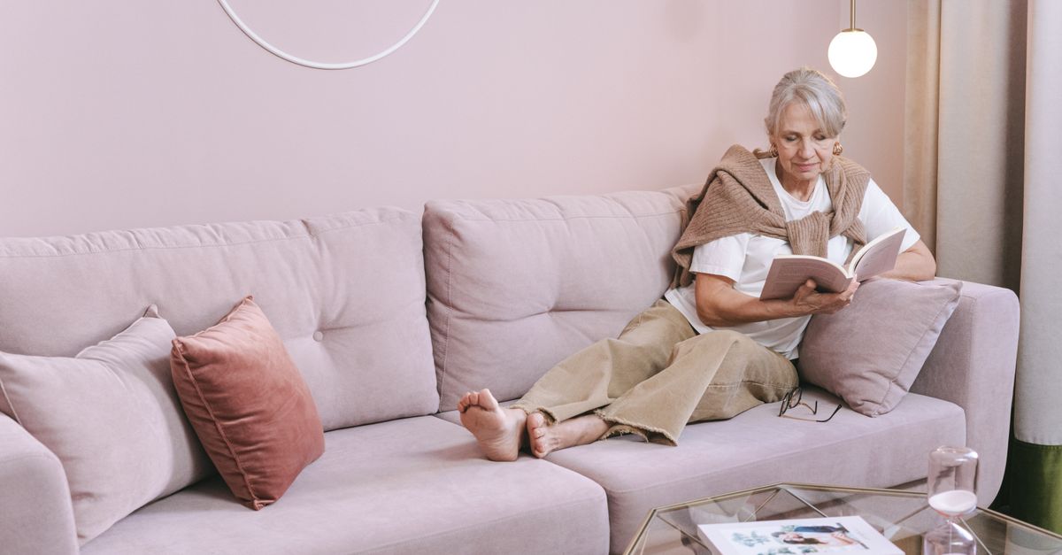 Discharge in the Two Week Wait: What Progesterone Does